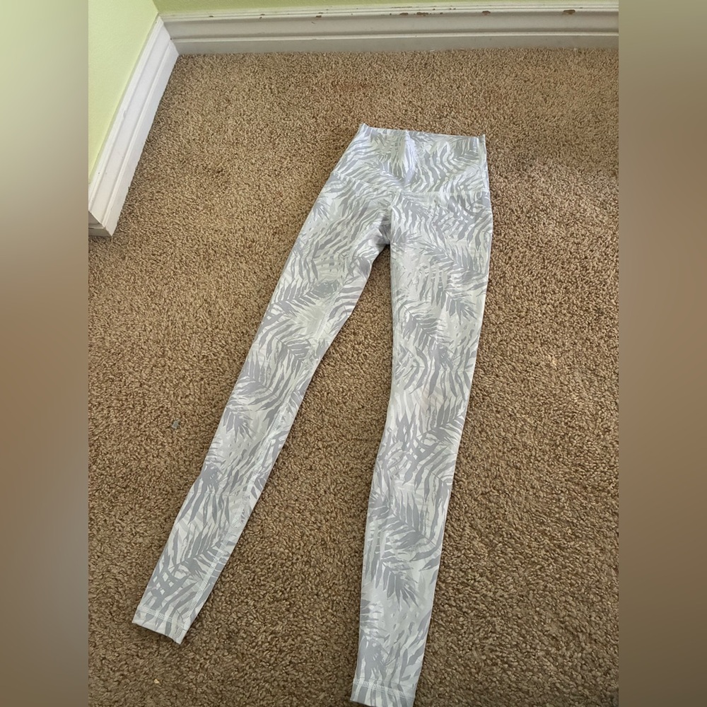 Lululemon Athletica White Patterned Leggings